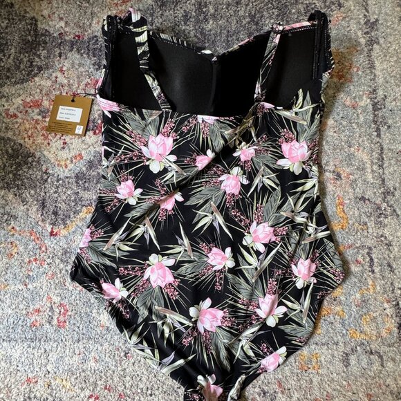 Nip Tuck Fern Gully Tummy Control Floral One-piece Swimsuit - Picture 4 of 5